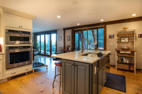 710 Cricket Hill Road Killington VT 05751
