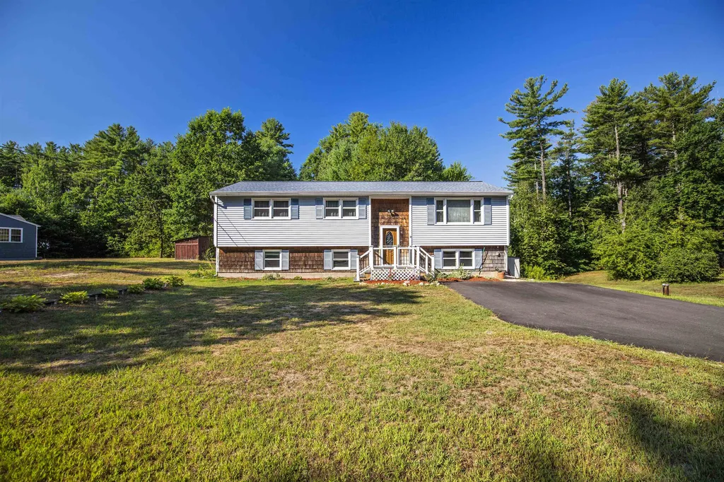 9 Meadow Drive Londonderry NH 03053