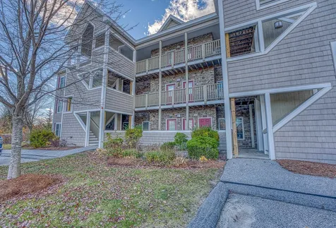 100 Woodland Loop Lincoln NH 03251