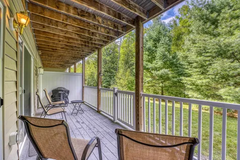 100 Woodland Loop Lincoln NH 03251