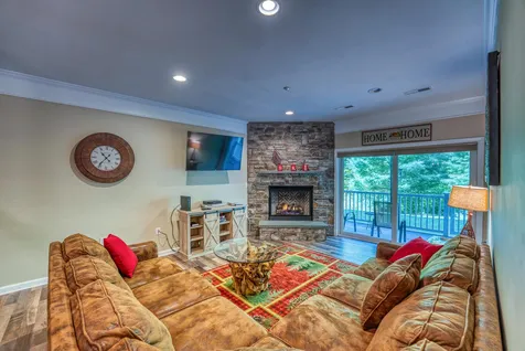 100 Woodland Loop Lincoln NH 03251