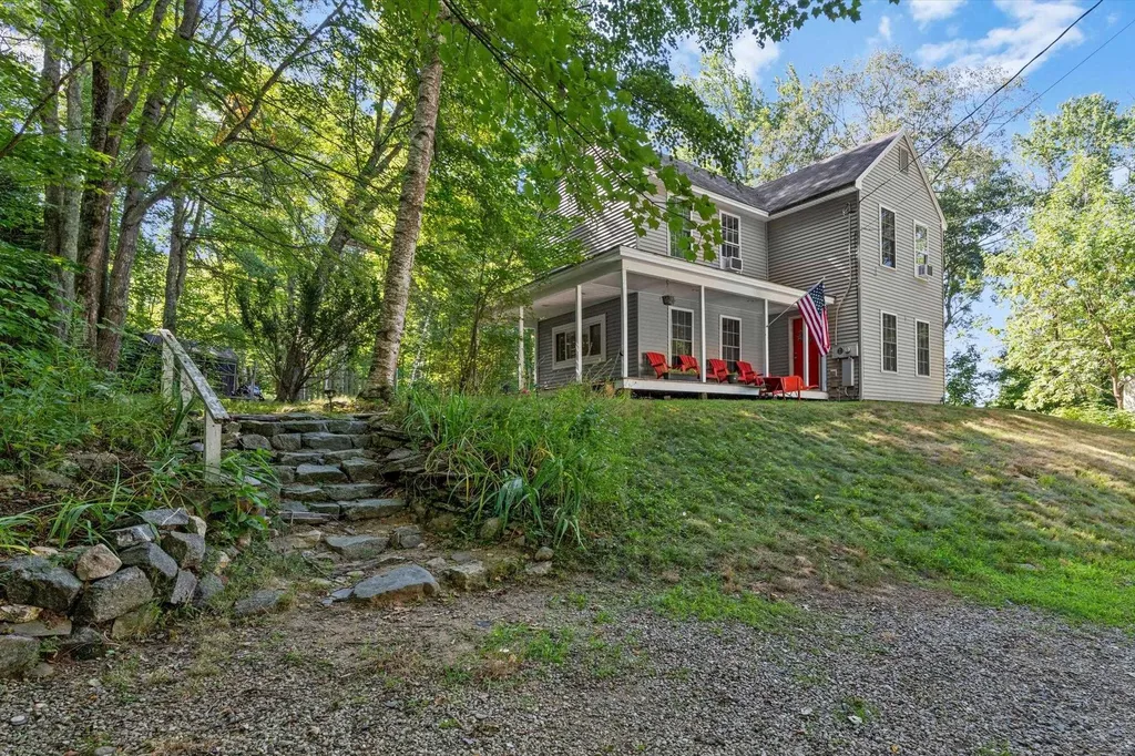 265 Young Road Barrington NH 03825
