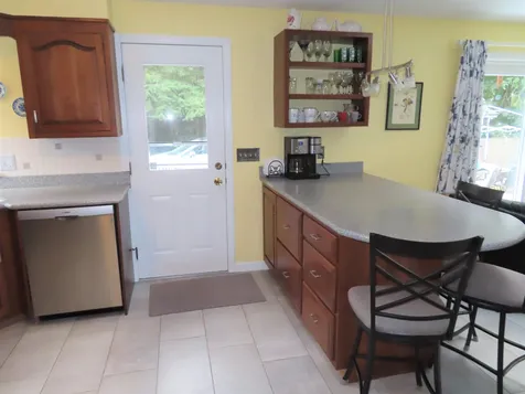 17 Leahy Road Keene NH 03431