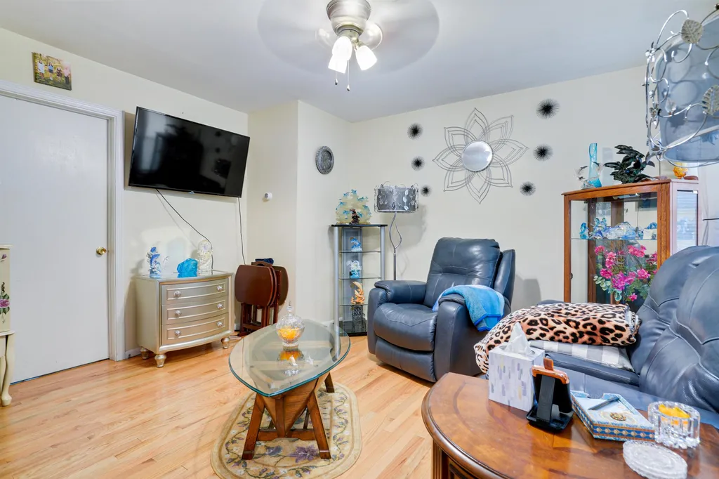 154 Sylvester Street Manchester NH 03102