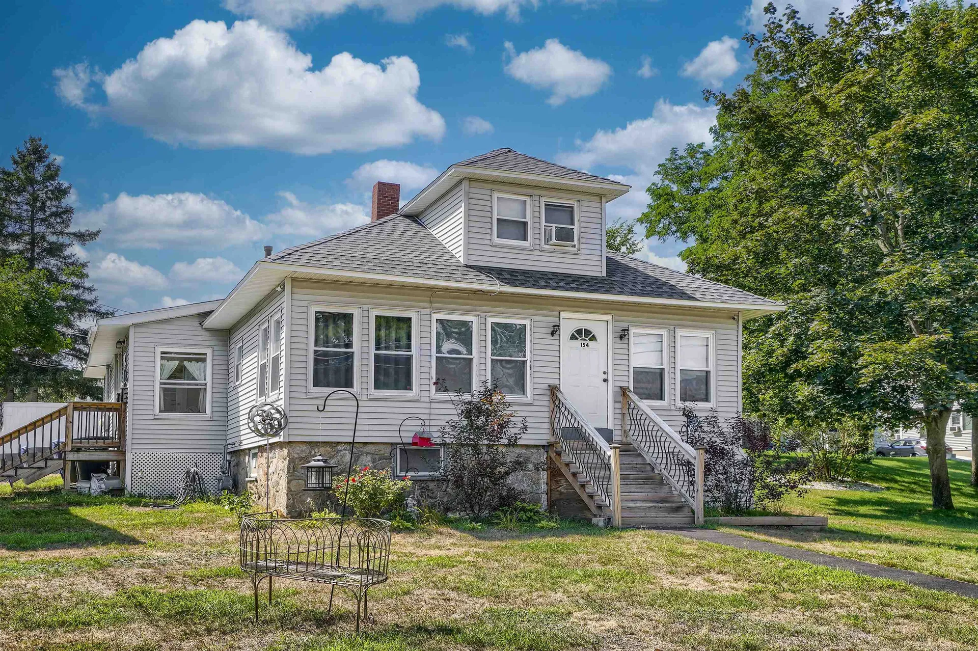 154 Sylvester Street Manchester NH 03102