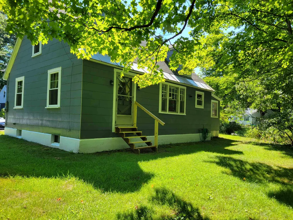 18 Fairview Terrace Windsor VT 05089