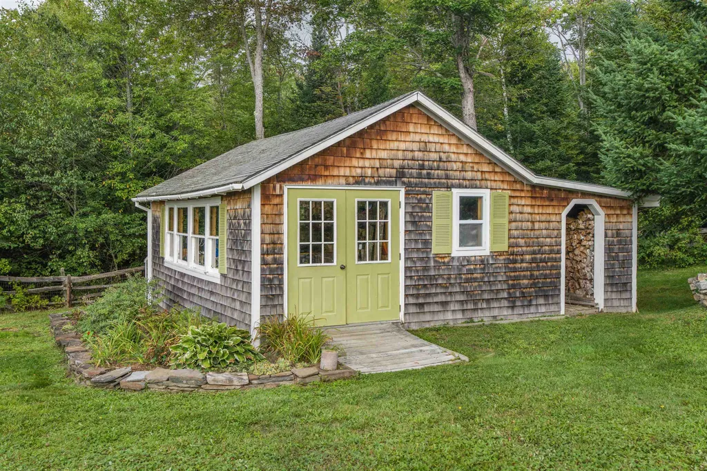 151 Duckett Drive Groton VT 05046