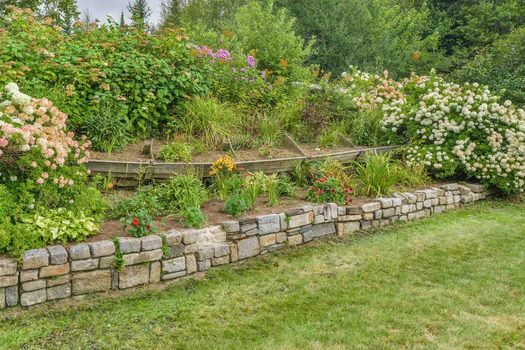 151 Duckett Drive Groton VT 05046