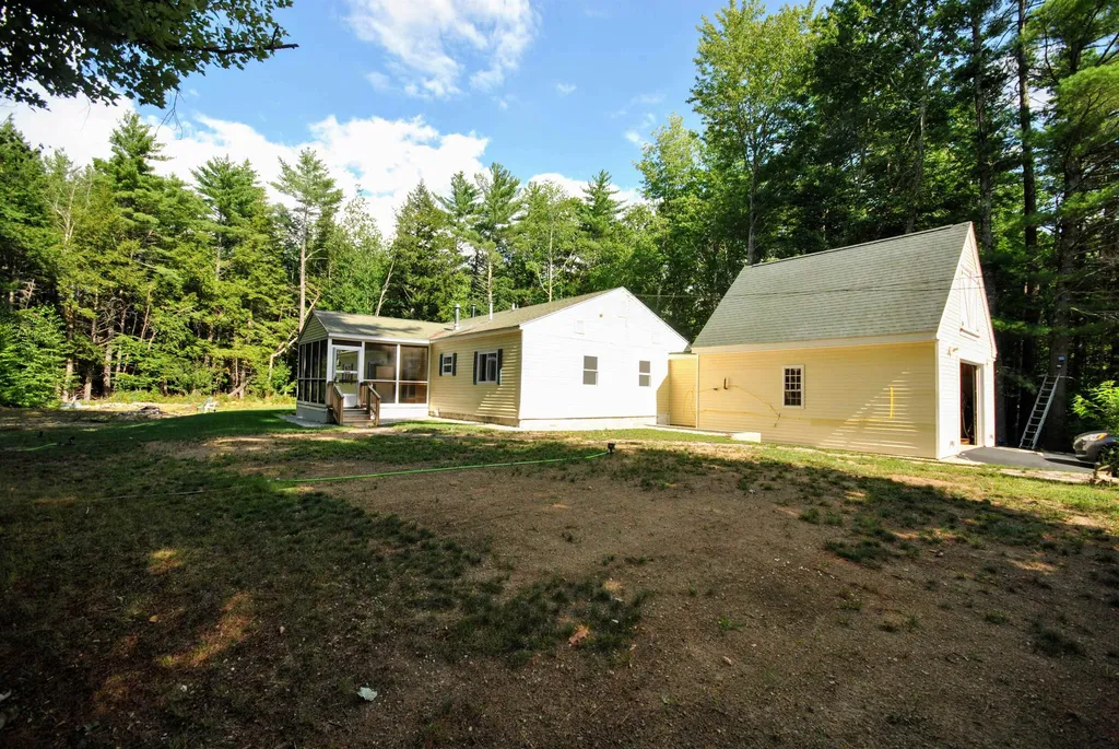 29 Little City Road Farmington NH 03835