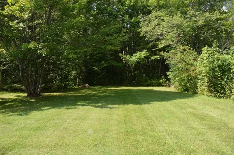 8 Dupont Road Jefferson NH 03583