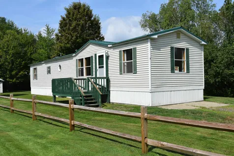 8 Dupont Road Jefferson NH 03583