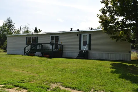 8 Dupont Road Jefferson NH 03583