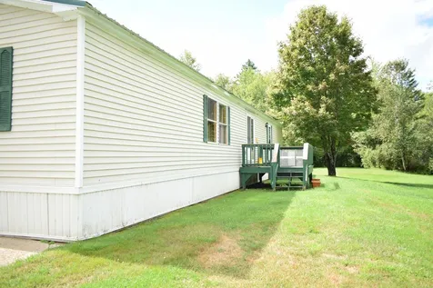 8 Dupont Road Jefferson NH 03583