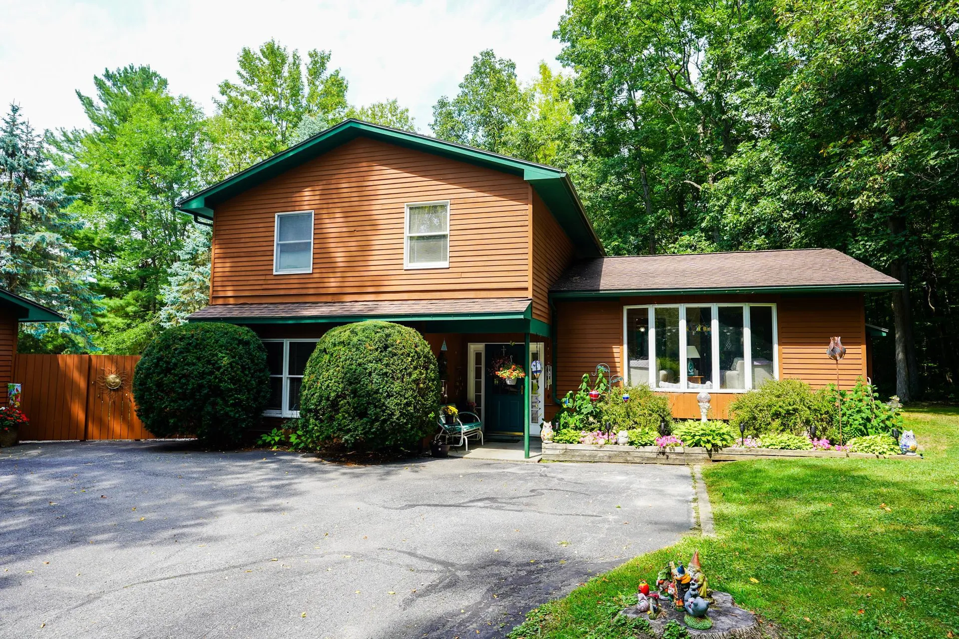 394 Wildwood West Street Charlotte VT 05445-9322
