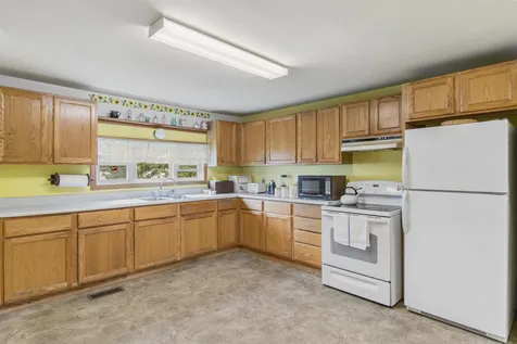 17 Ethan Allen Drive Canaan VT 05903