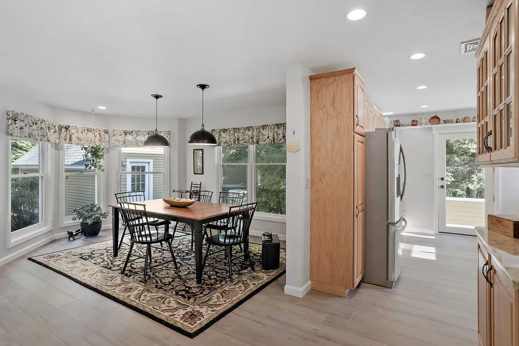 8 Lands End Lane Moultonborough NH 03254