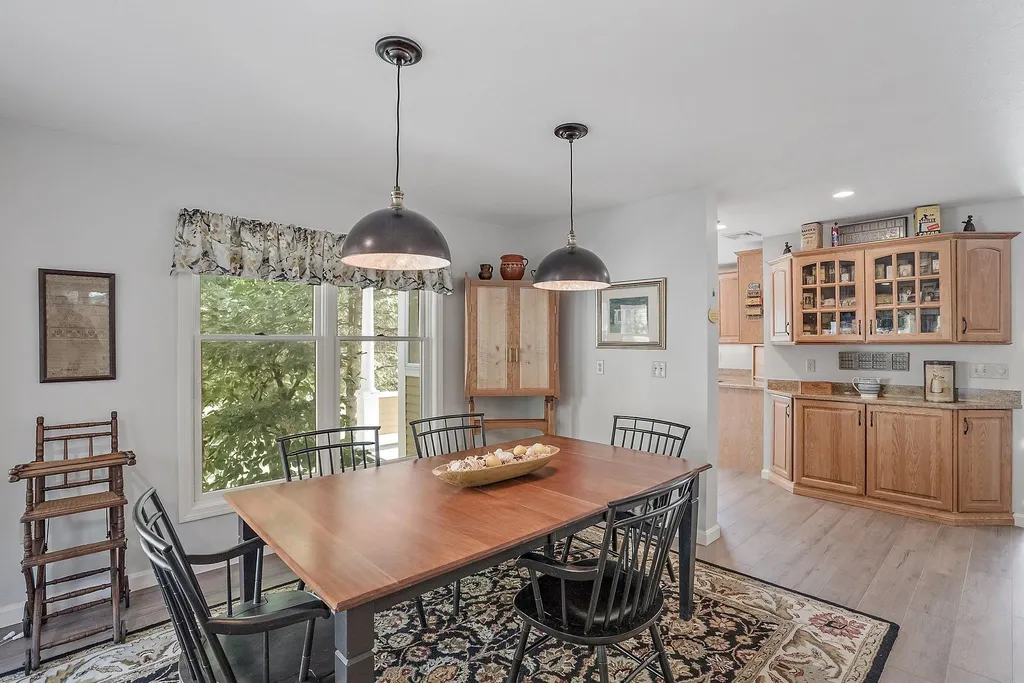 8 Lands End Lane Moultonborough NH 03254