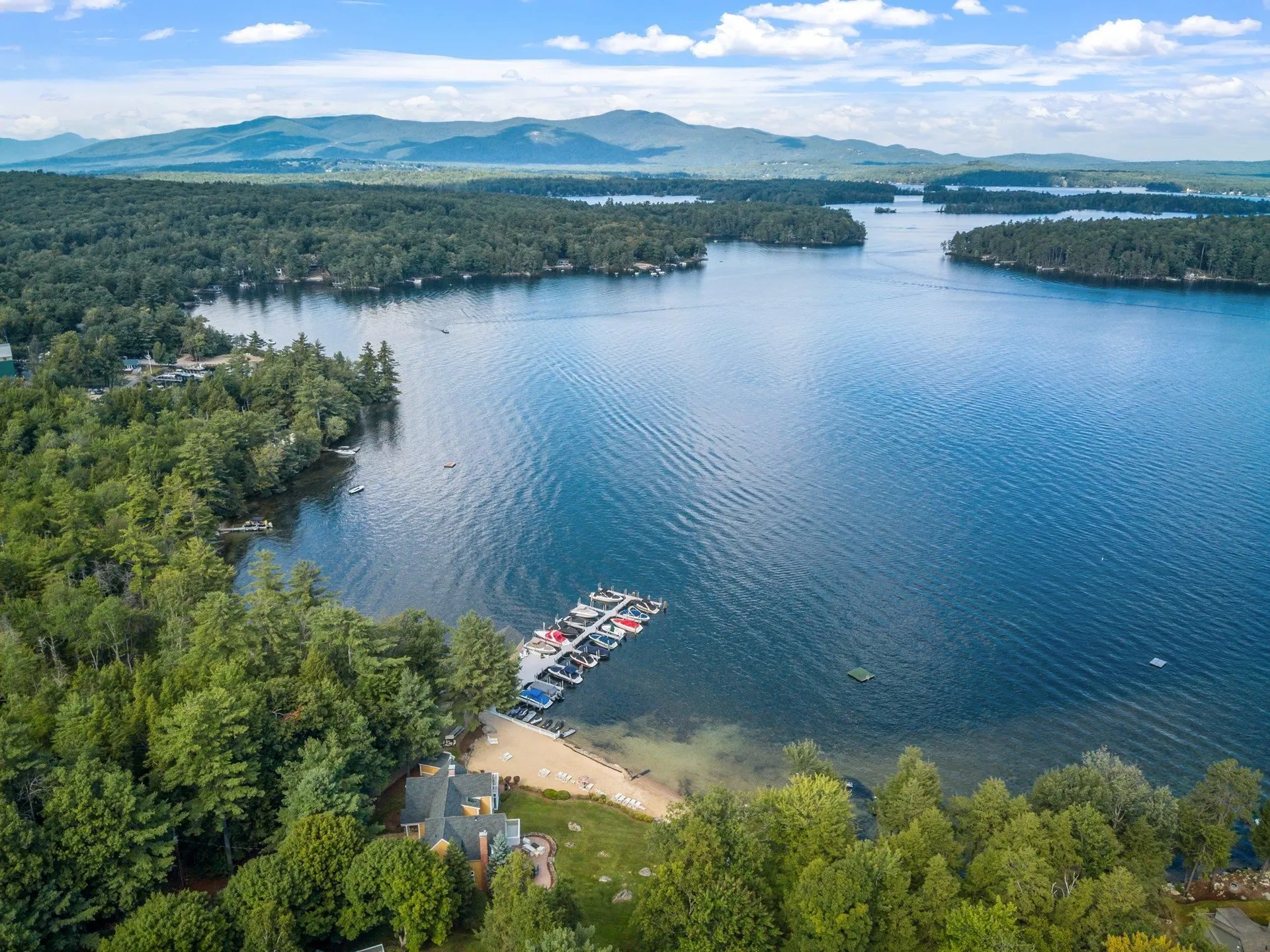 8 Lands End Lane Moultonborough NH 03254
