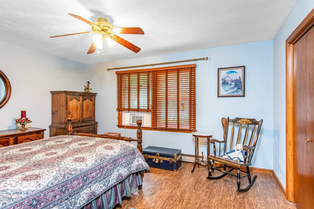 53 Kim Lane Milton VT 05468