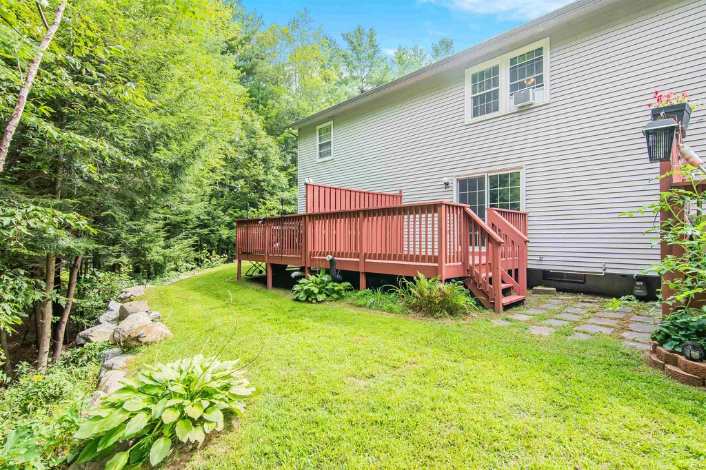 53 Kim Lane Milton VT 05468