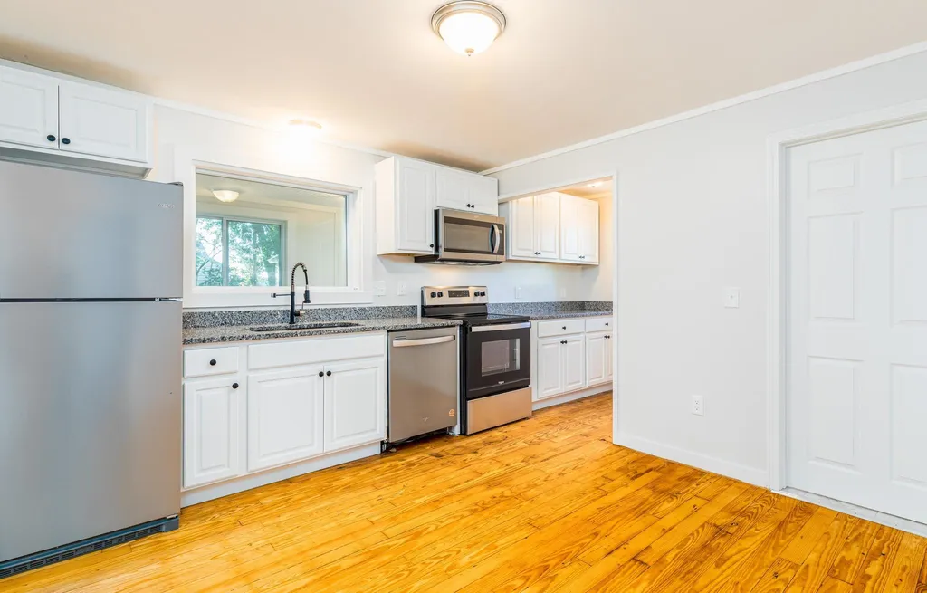 90 Maple Street Rochester NH 03867