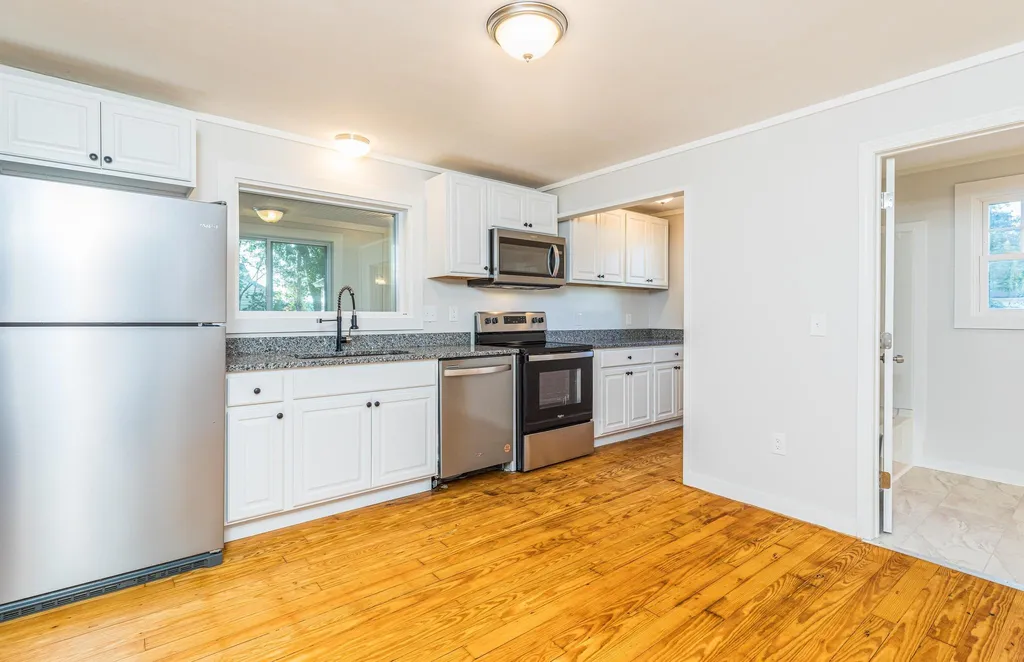 90 Maple Street Rochester NH 03867