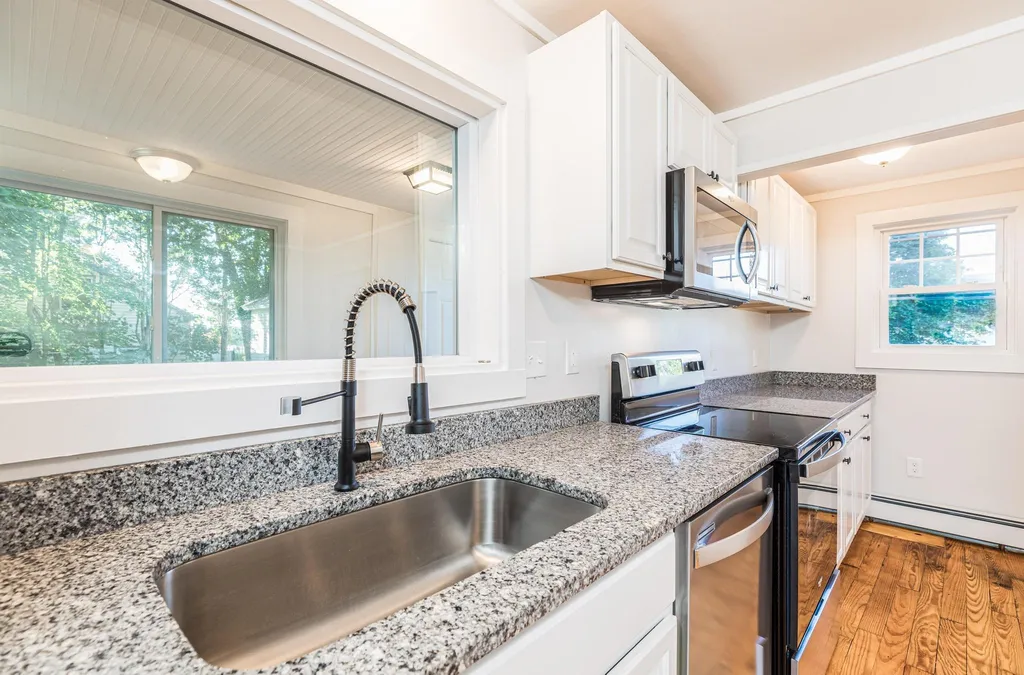 90 Maple Street Rochester NH 03867