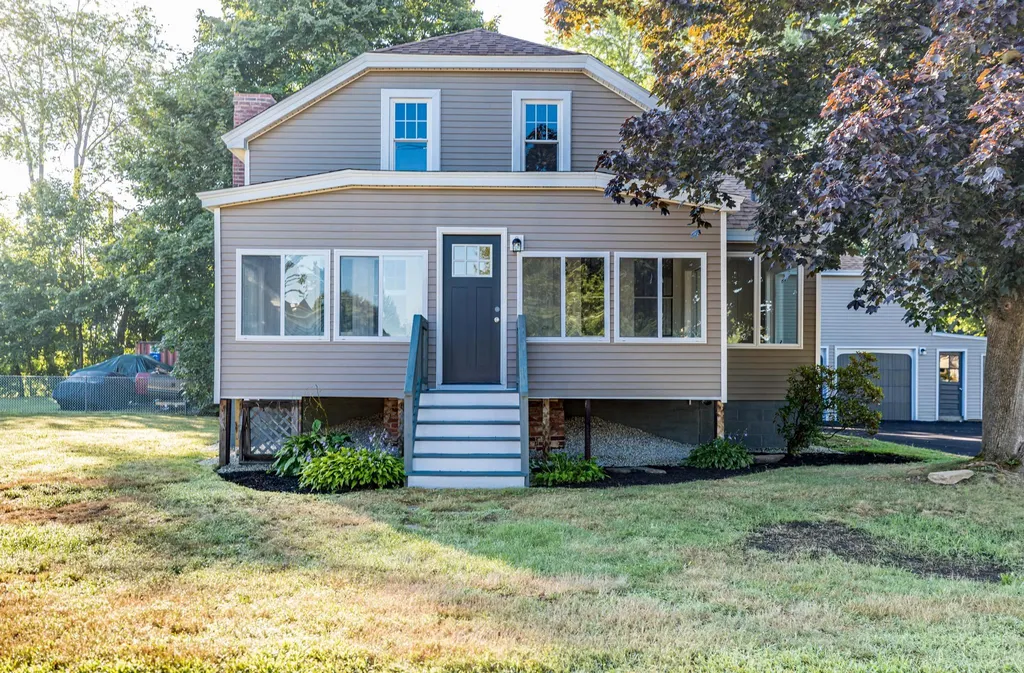 90 Maple Street Rochester NH 03867