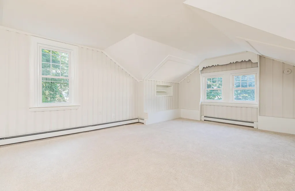 90 Maple Street Rochester NH 03867