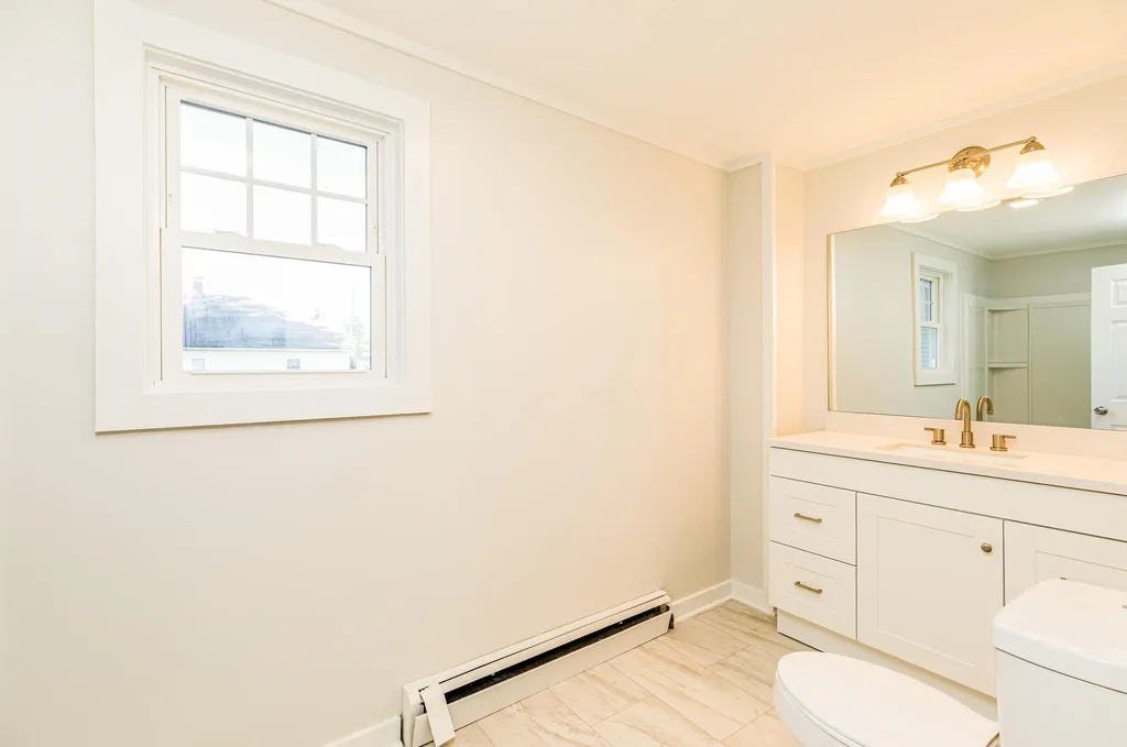 90 Maple Street Rochester NH 03867