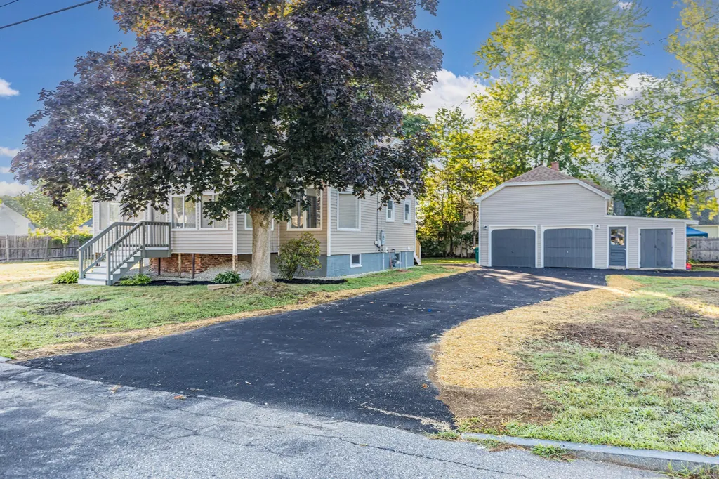 90 Maple Street Rochester NH 03867