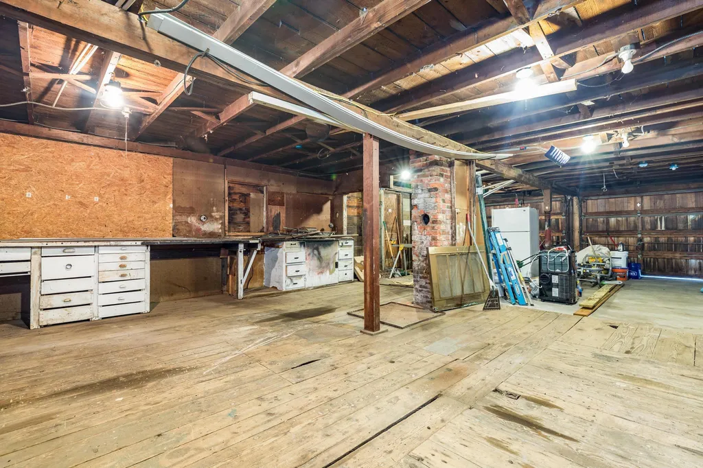 90 Maple Street Rochester NH 03867
