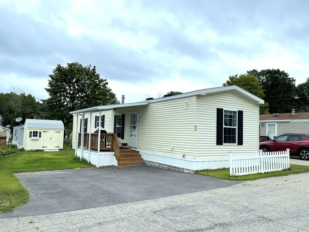 40 Colby Road Newmarket NH 03857