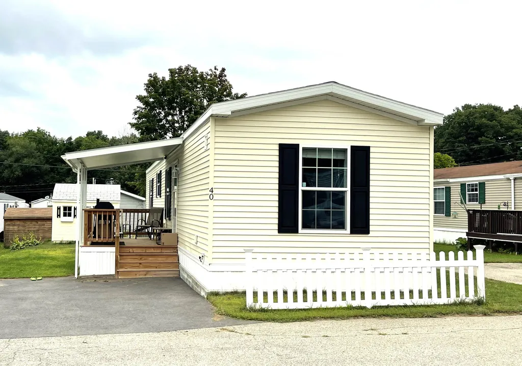 40 Colby Road Newmarket NH 03857