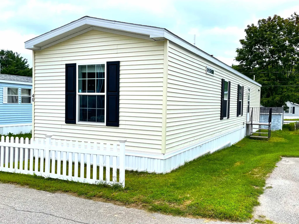 40 Colby Road Newmarket NH 03857