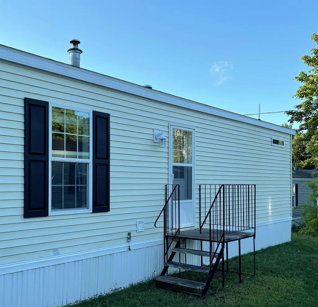 40 Colby Road Newmarket NH 03857