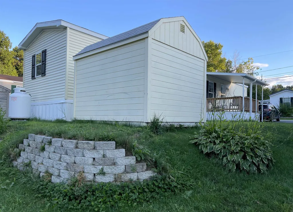 40 Colby Road Newmarket NH 03857