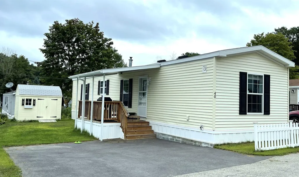 40 Colby Road Newmarket NH 03857