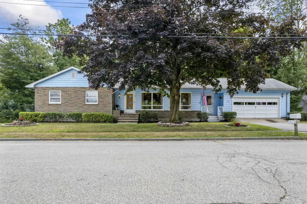 20 Dion Avenue Kittery ME 03904