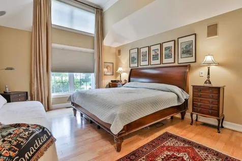 16 Smithfield Terrace Nashua NH 03064