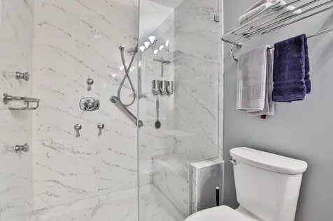 16 Smithfield Terrace Nashua NH 03064