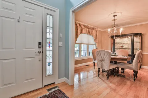 16 Smithfield Terrace Nashua NH 03064