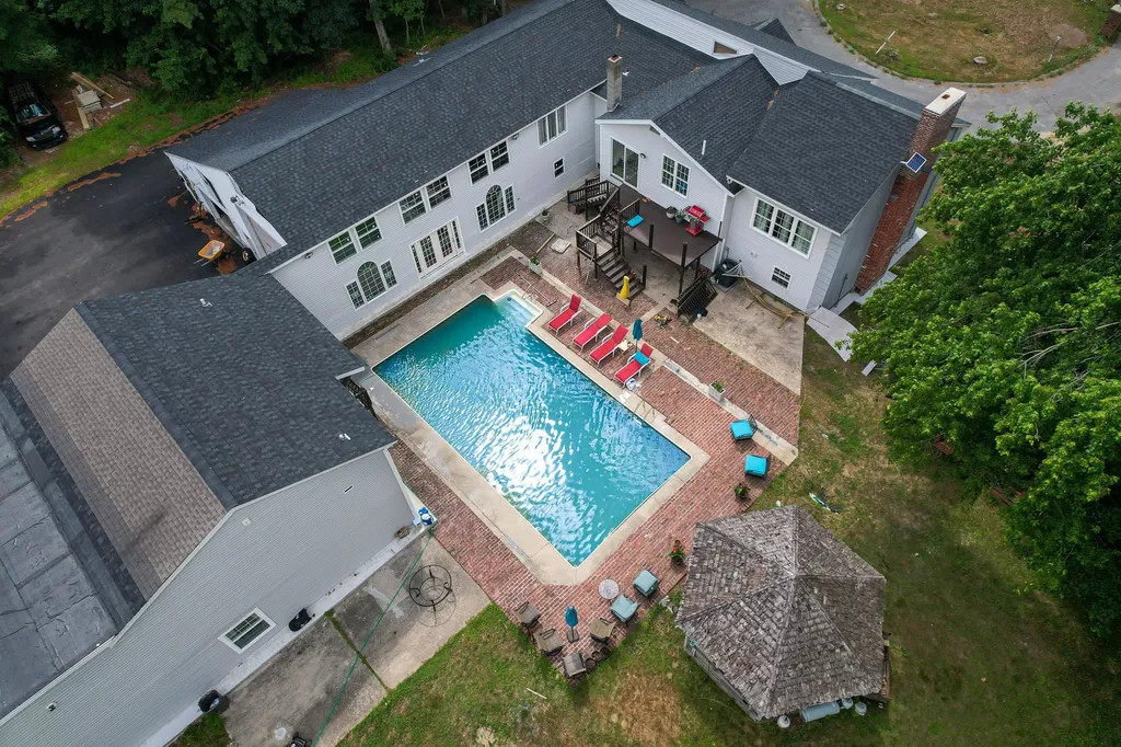 188 Windham Road Pelham NH 03076