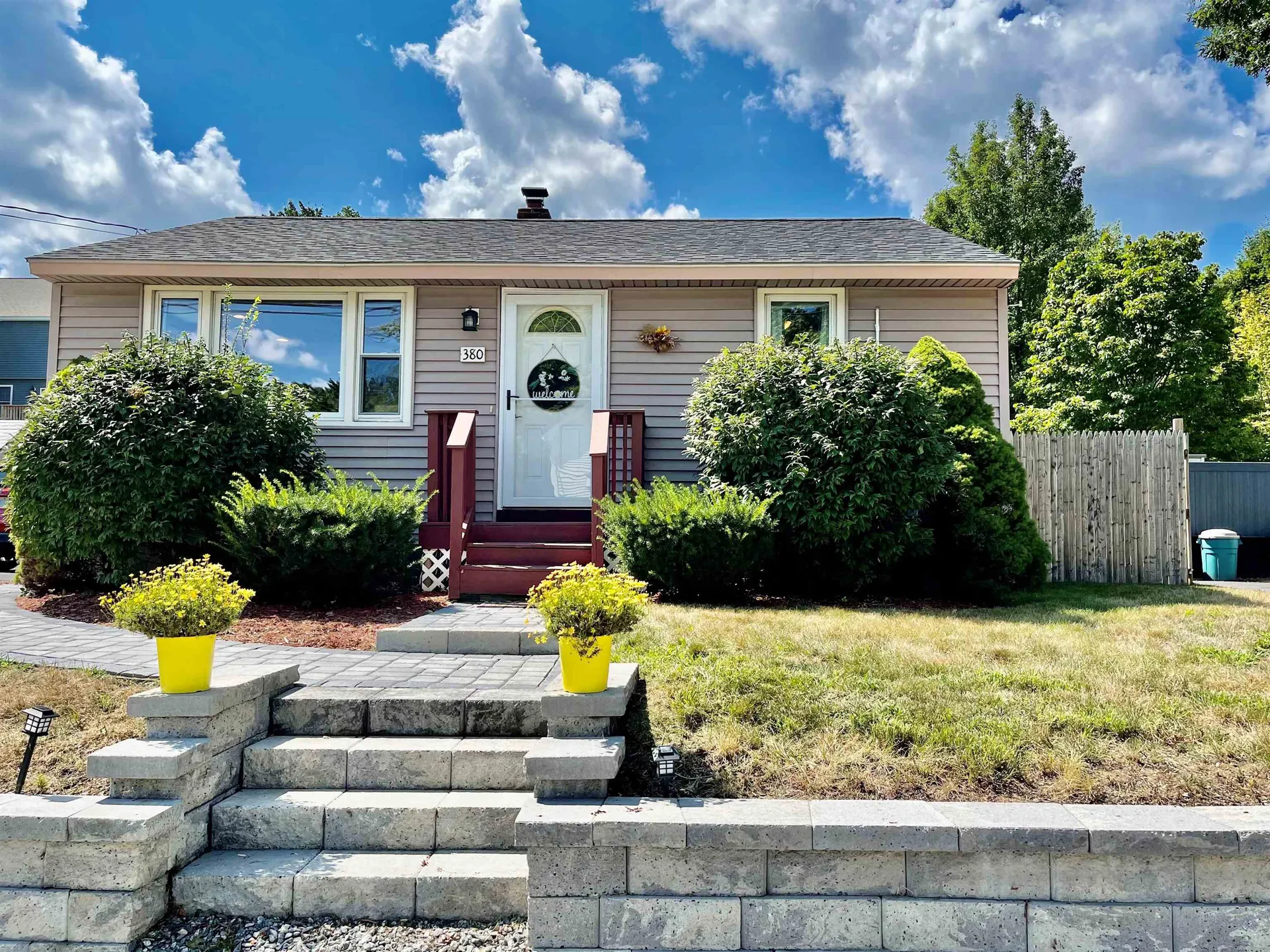 380 Rockland Avenue Manchester NH 03102