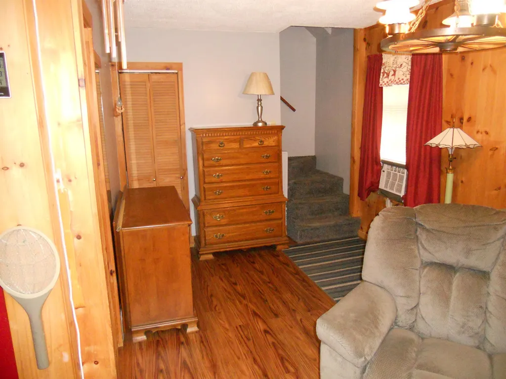 10 Charles Street Claremont NH 03743