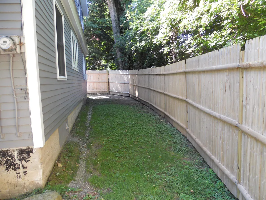 10 Charles Street Claremont NH 03743