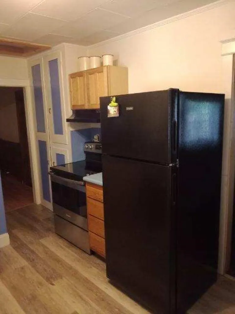 10 Charles Street Claremont NH 03743