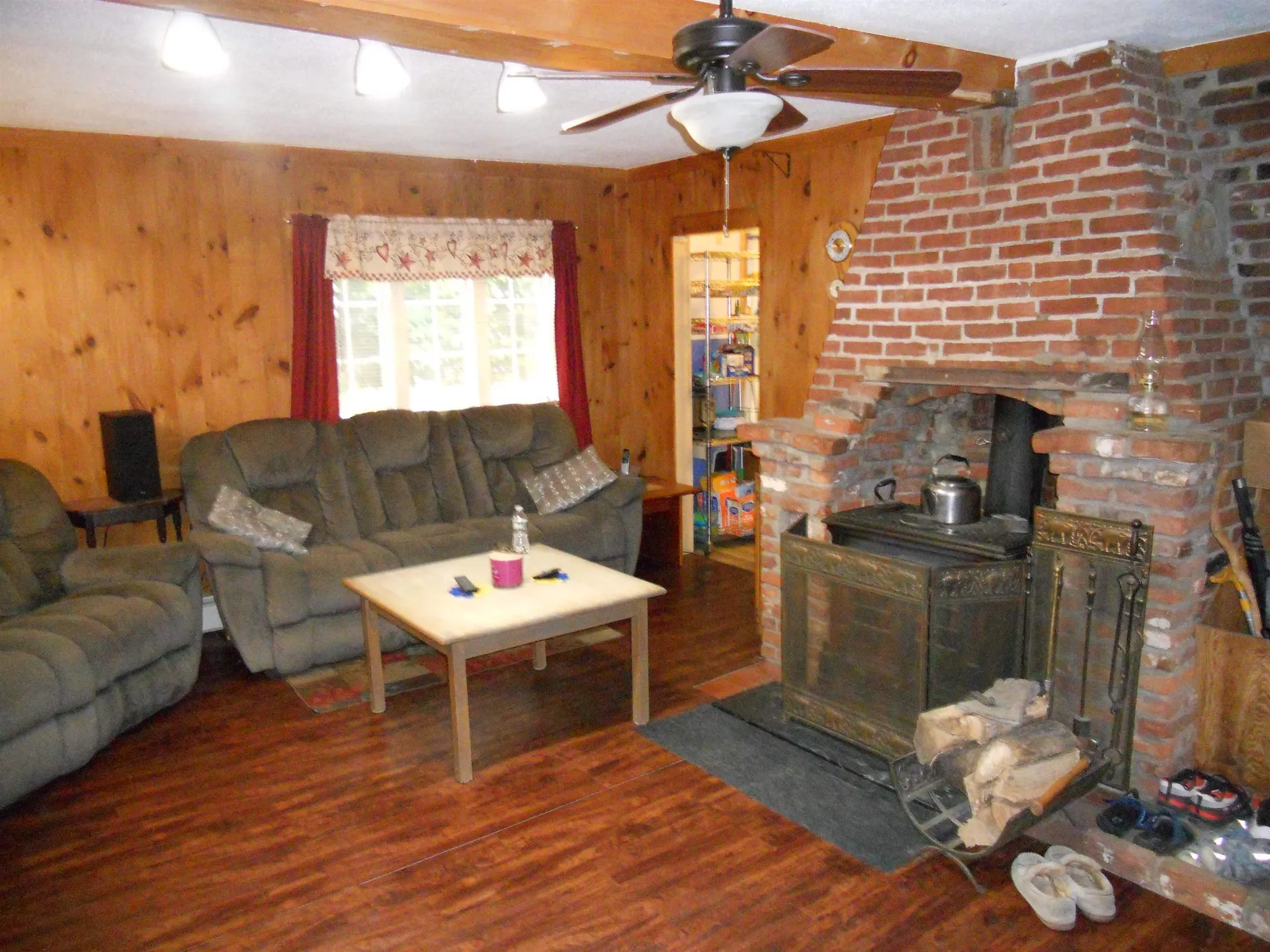 10 Charles Street Claremont NH 03743