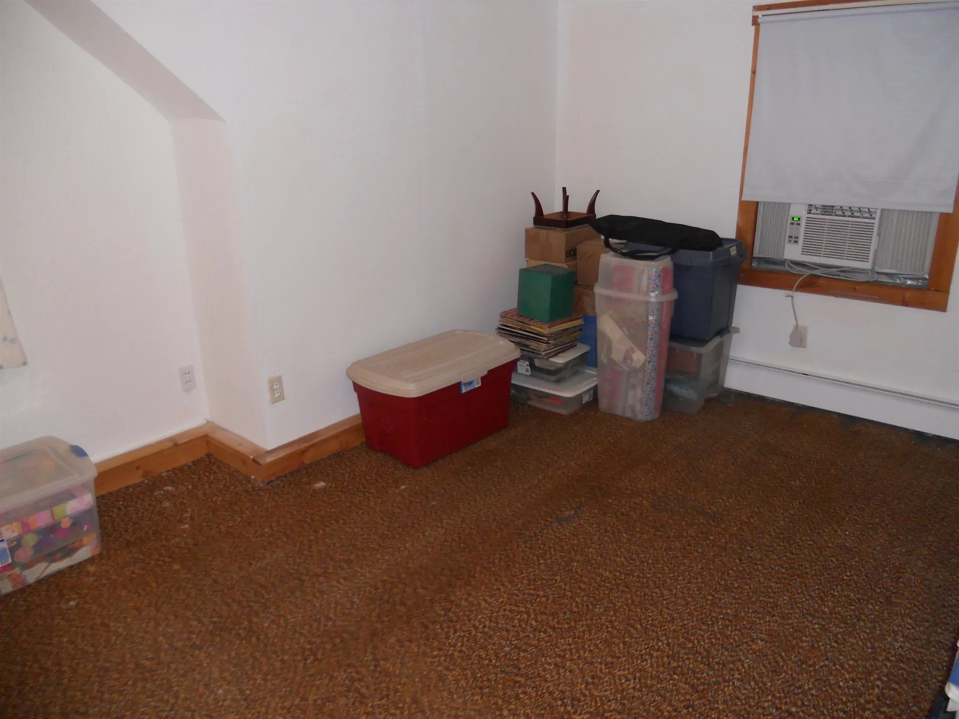 10 Charles Street Claremont NH 03743