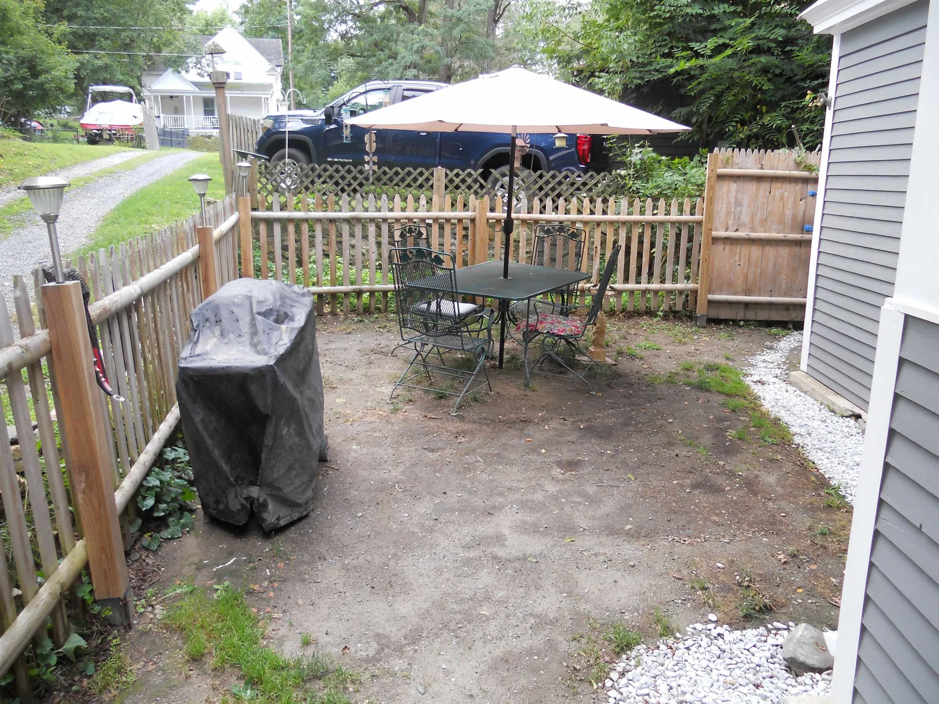 10 Charles Street Claremont NH 03743